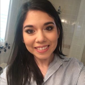 Meet your Posher, Lorissa